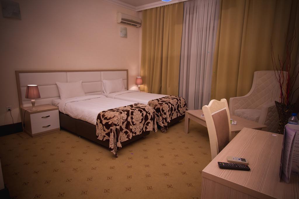 Baku Inn Hotel Luaran gambar